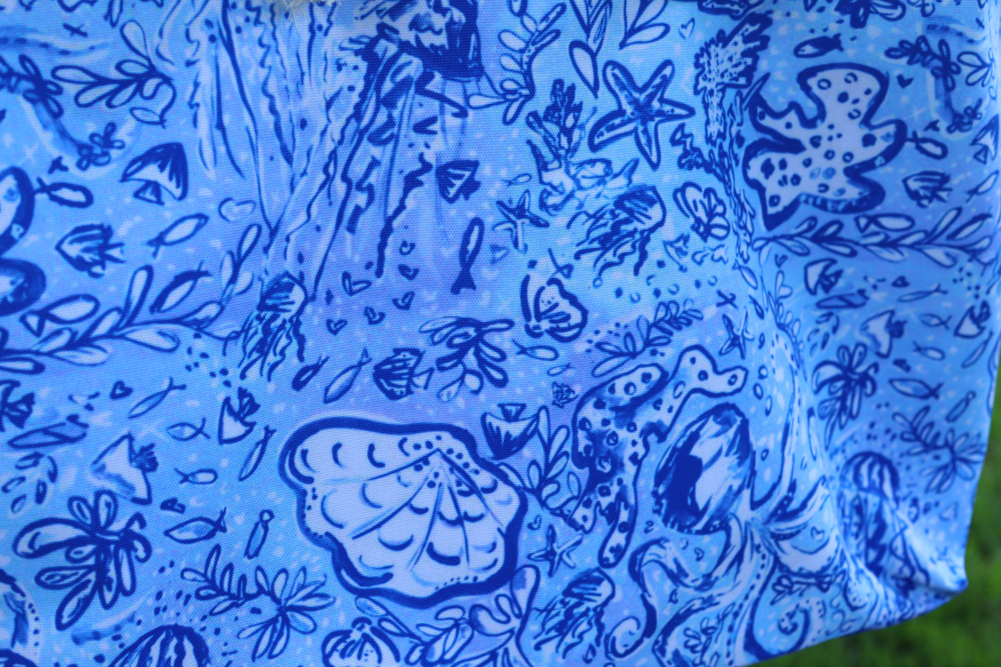Large Tote bag with rope handles in Octopus' Garden Party in Beachy Blue